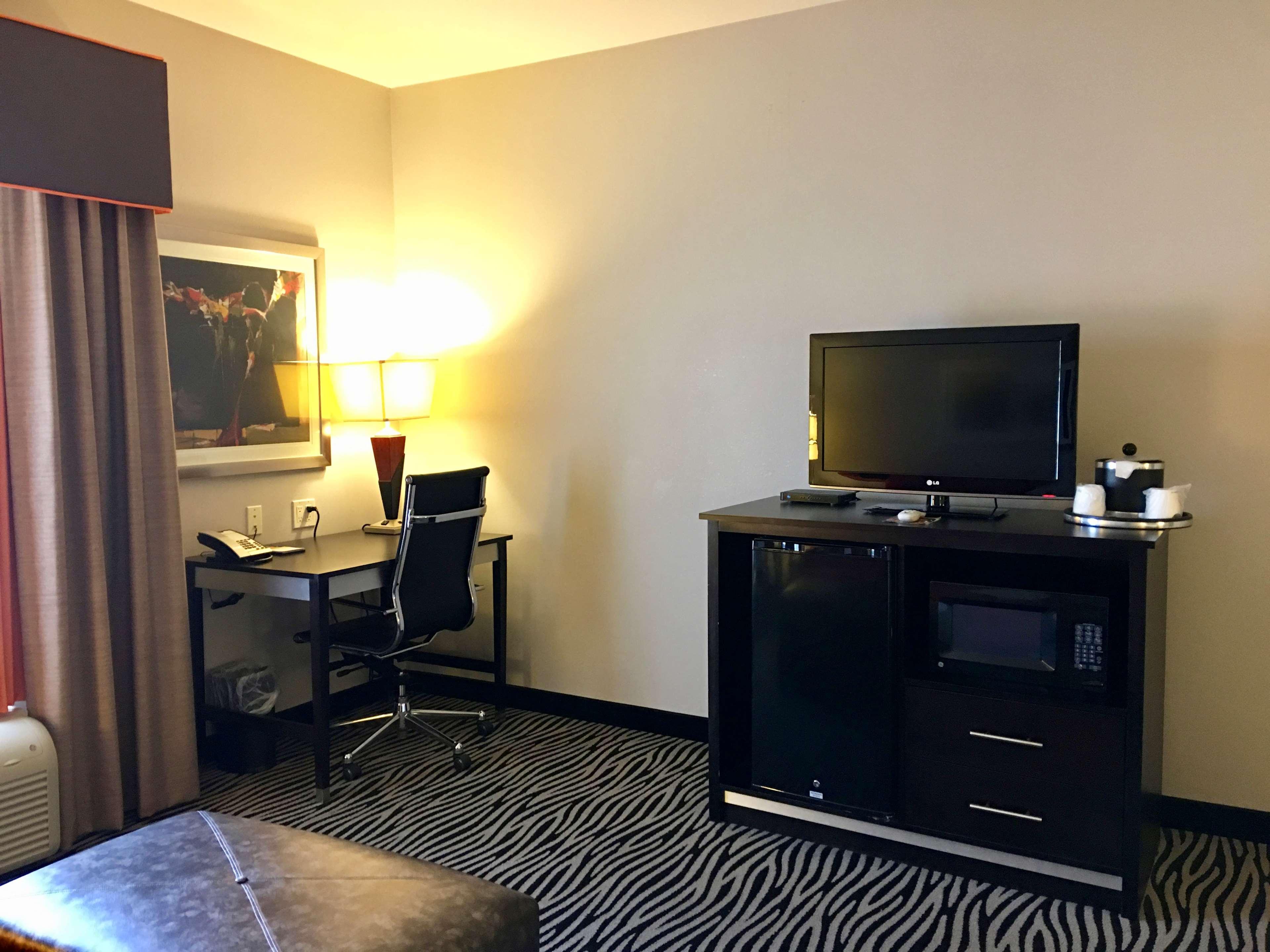 Hampton Inn And Suites Tulsa Central Exteriér fotografie