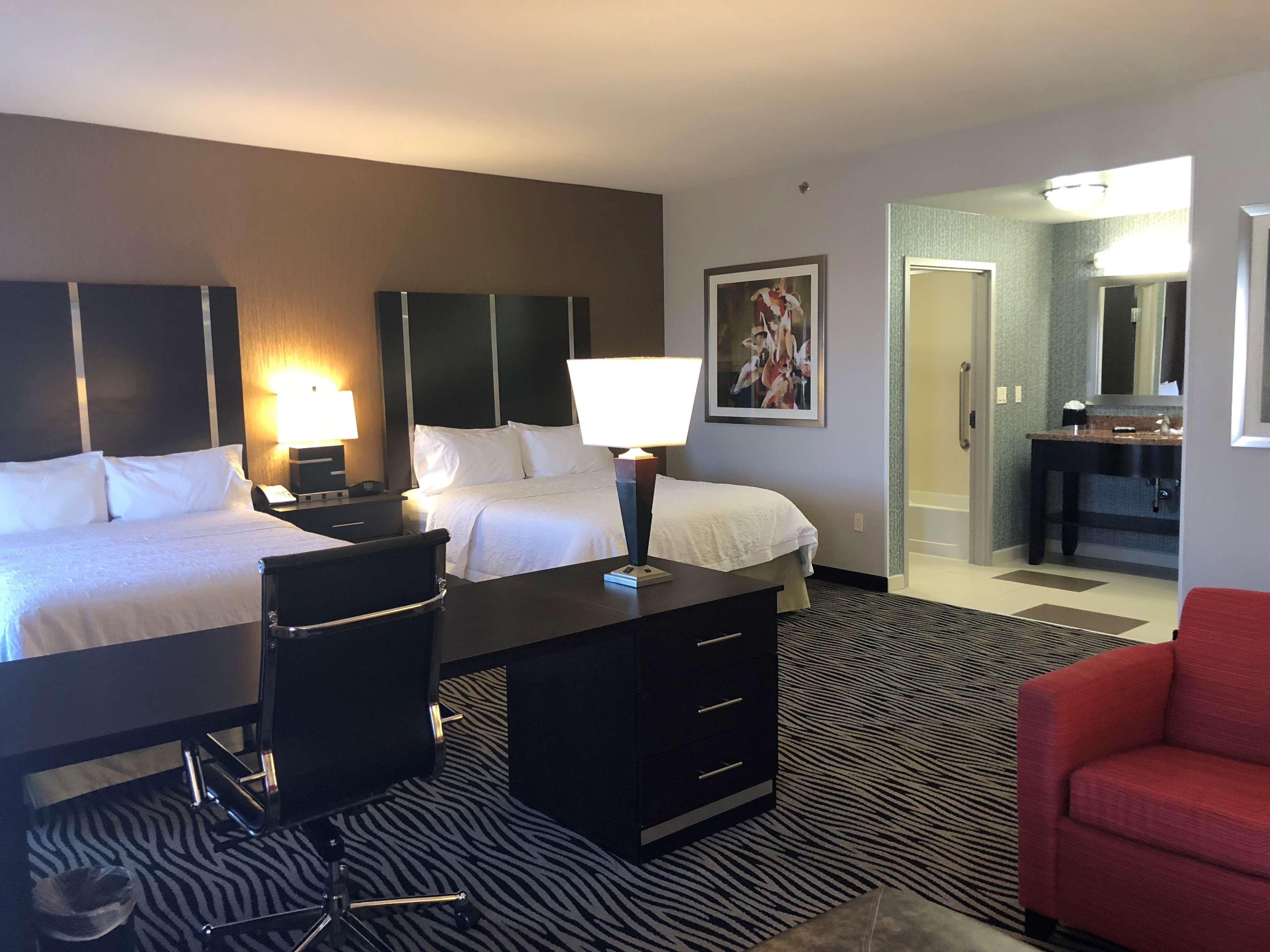 Hampton Inn And Suites Tulsa Central Exteriér fotografie