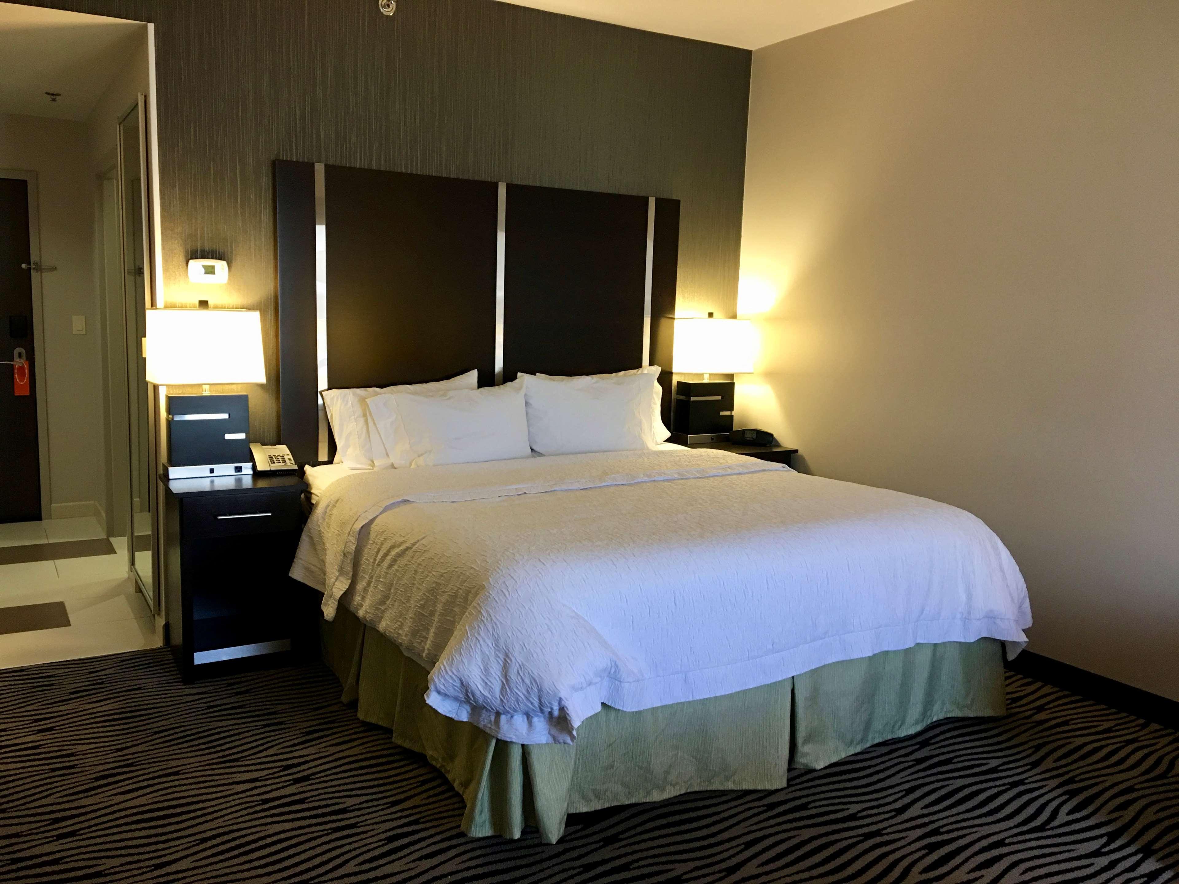 Hampton Inn And Suites Tulsa Central Exteriér fotografie