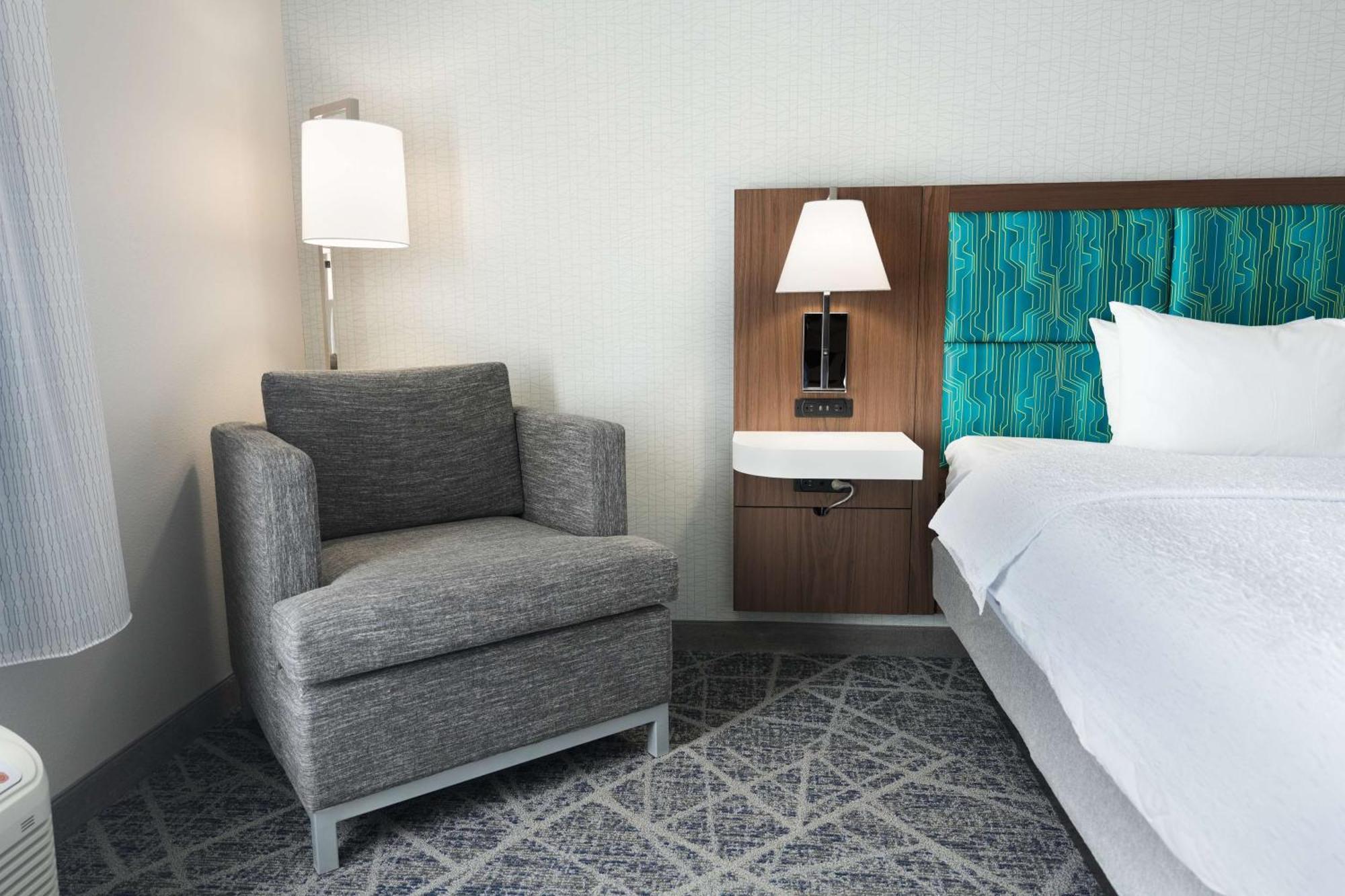 Hampton Inn And Suites Tulsa Central Exteriér fotografie