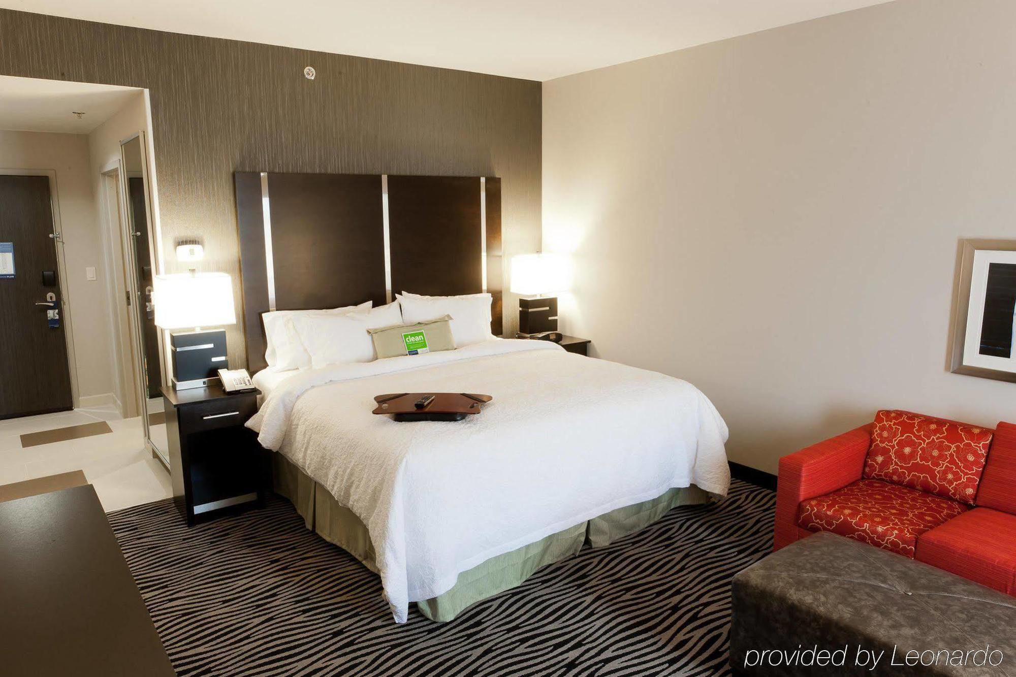 Hampton Inn And Suites Tulsa Central Exteriér fotografie